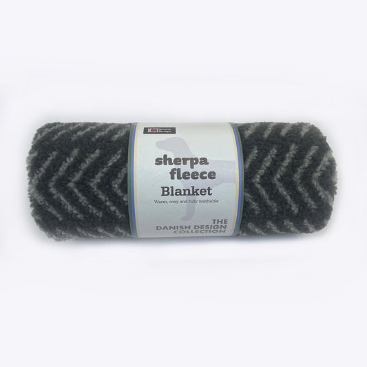 Danish Design Fleece Charcoal Arrow Blanket